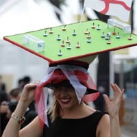 Thời trang - Những kiểu mũ kỳ dị và độc đáo